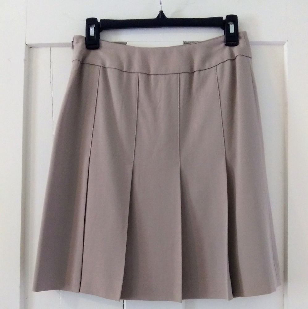 HW New York Pleated Mini Skirt Tan Size 2